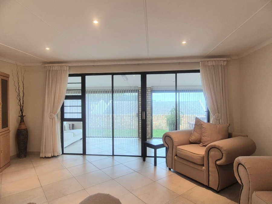 4 Bedroom Property for Sale in Cintsa West Eastern Cape